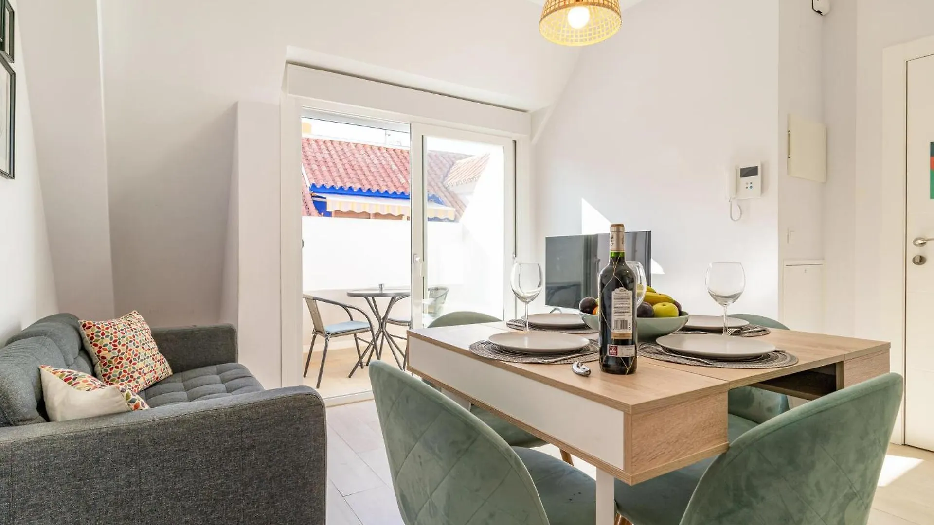 2 Bedroom Amazing Apartment In Fuengirola