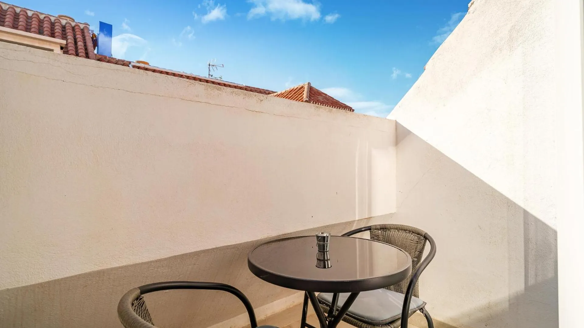2 Bedroom Amazing Apartment In Fuengirola Spanien